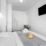Bliss - Pool & Apartament