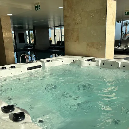 Bliss - Pool & Apartment