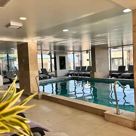 Bliss - Pool & Apartment