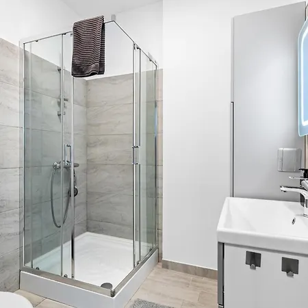 Apartment Bliss - Pool & *